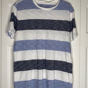 Men's Aeropostale T-Shirt Short Sleeve 100% Cotton White Blue Stripes Size Med